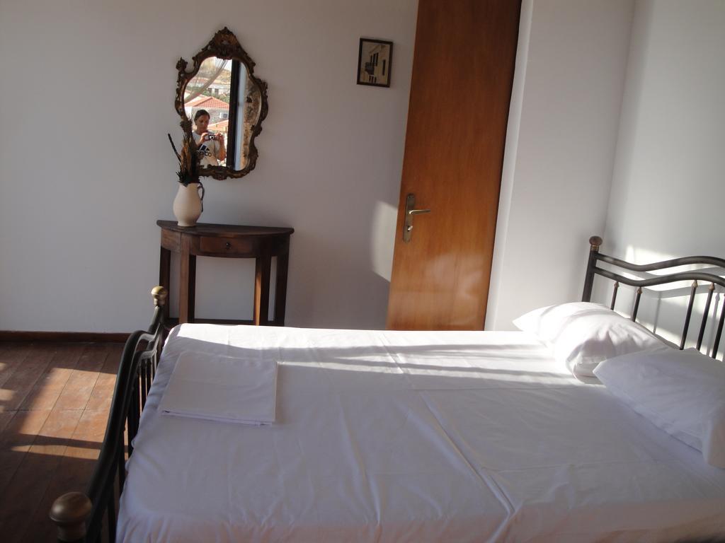 Villa Chrysodimi Chalki Town Kamer foto