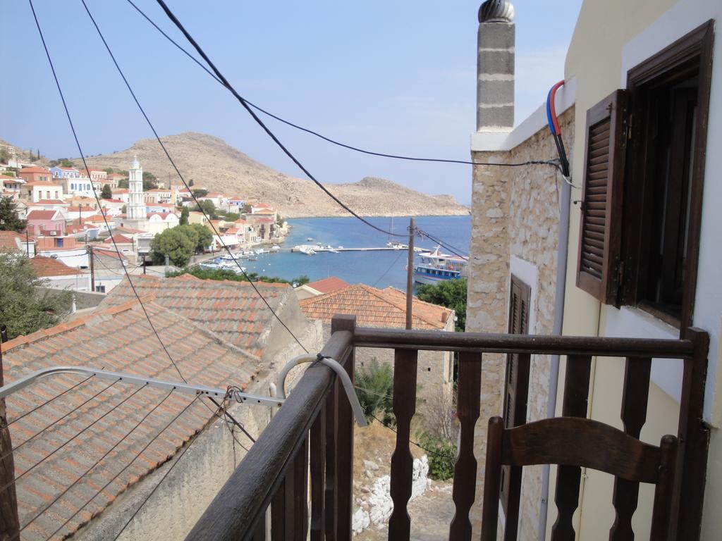 Villa Chrysodimi Chalki Town Kamer foto