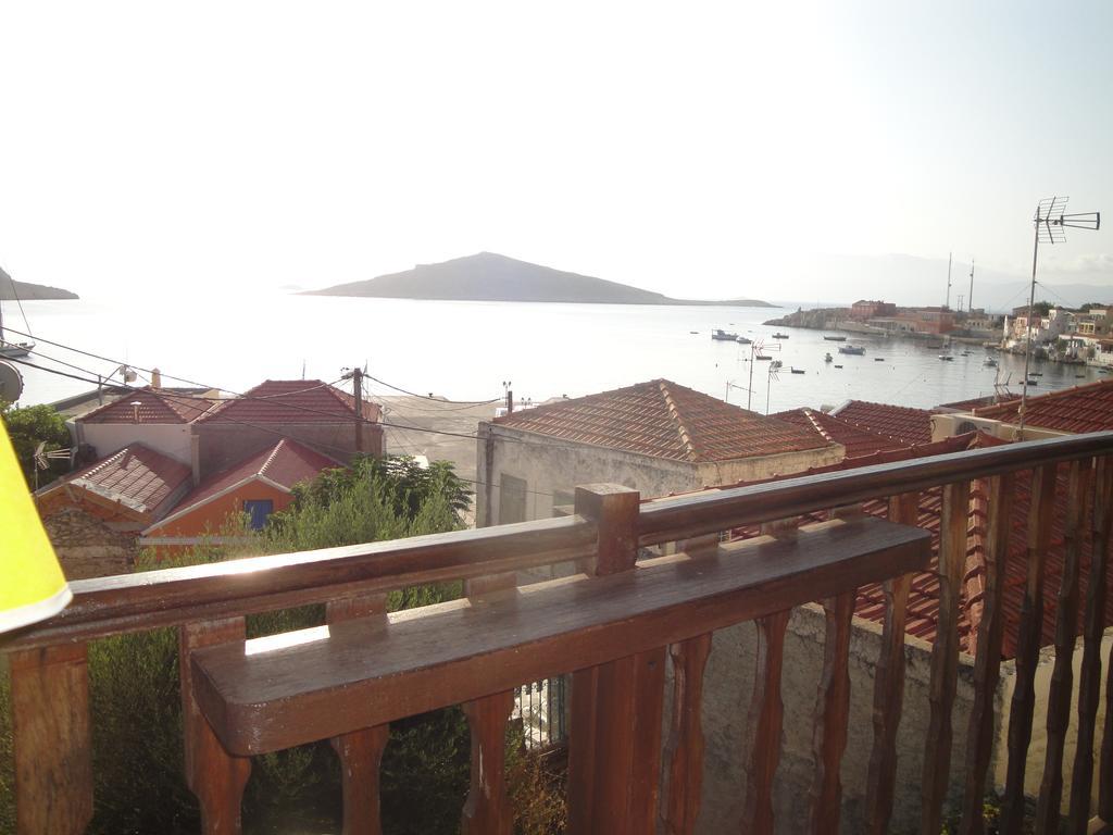 Villa Chrysodimi Chalki Town Kamer foto