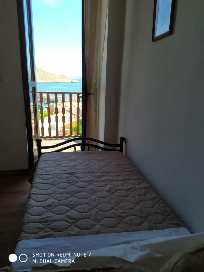 Villa Chrysodimi Chalki Town Buitenkant foto