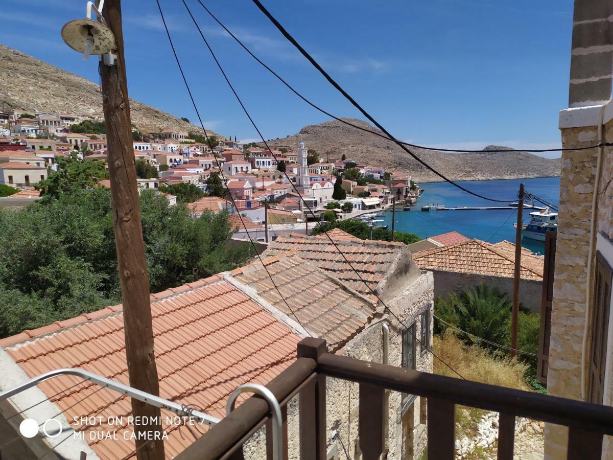 Villa Chrysodimi Chalki Town Buitenkant foto