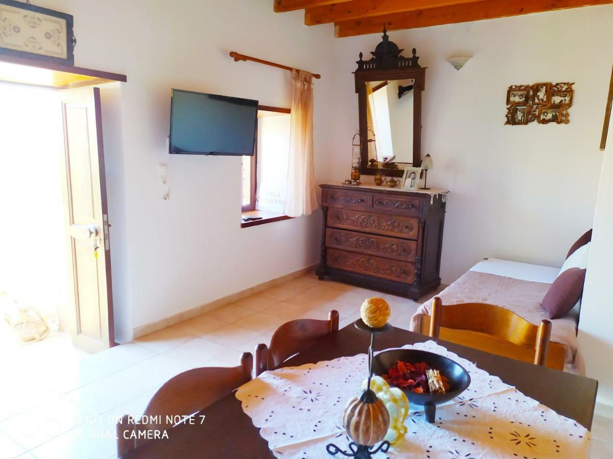 Villa Chrysodimi Chalki Town Buitenkant foto